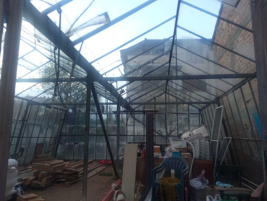Стъклена оранжерия-80кв