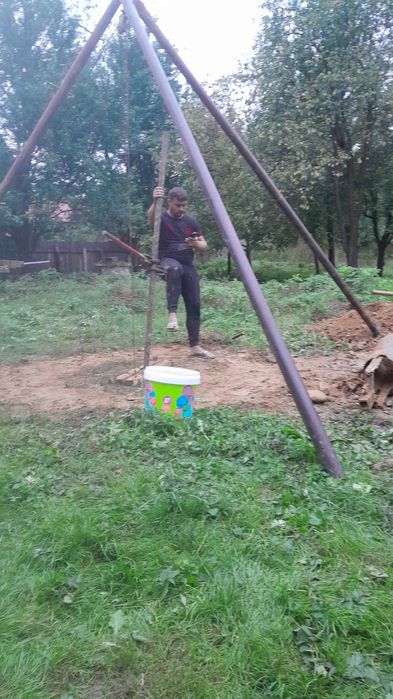 Foraje puțuri apa  denisipări pilonii de sustinere