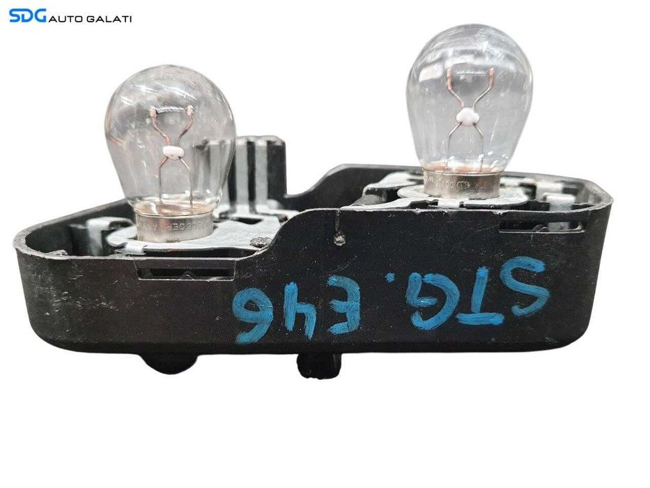 Soclu Suport Bec Lampa Stop Tripla Stanga de pe Haion Haion Capota Portbagaj BMW Seria 3 E46 1998 - 2006 Cod 8374807 [N3544]