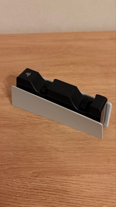 Зарядка для геймпадов Dual Sense PS5