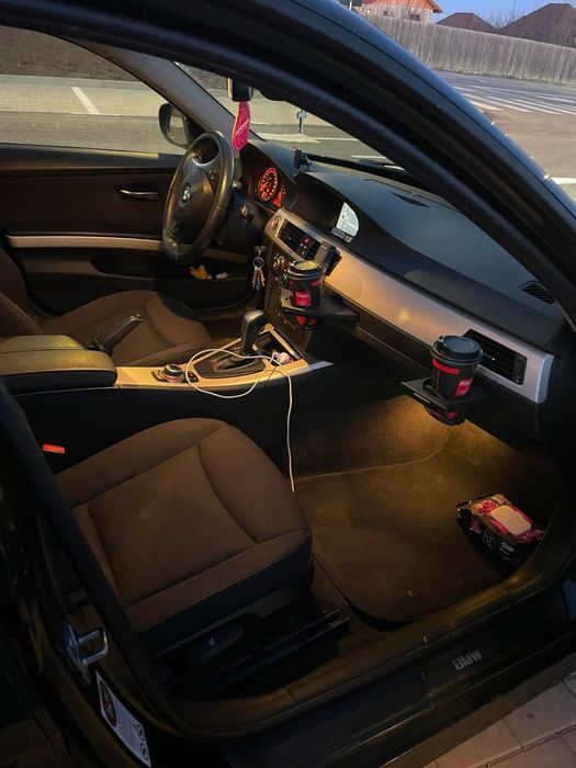 Se vinde BMW 320d