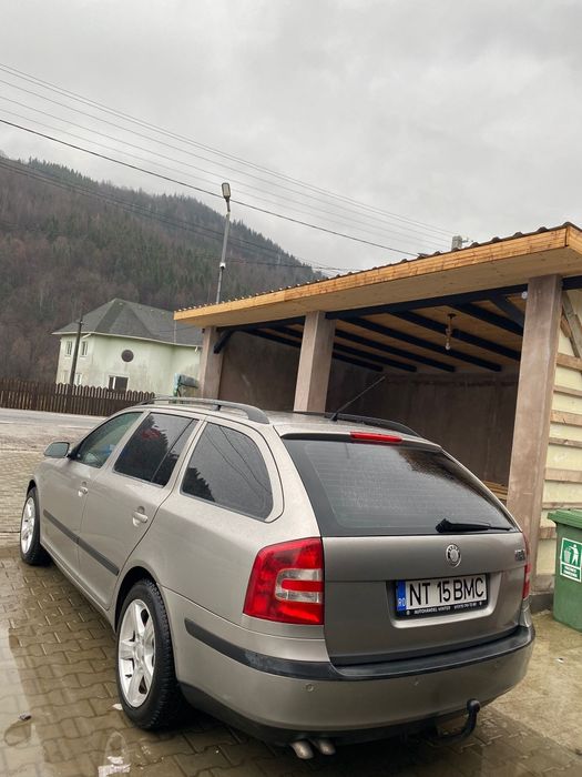Skoda Octavia Combi 2.0 , 140 cp