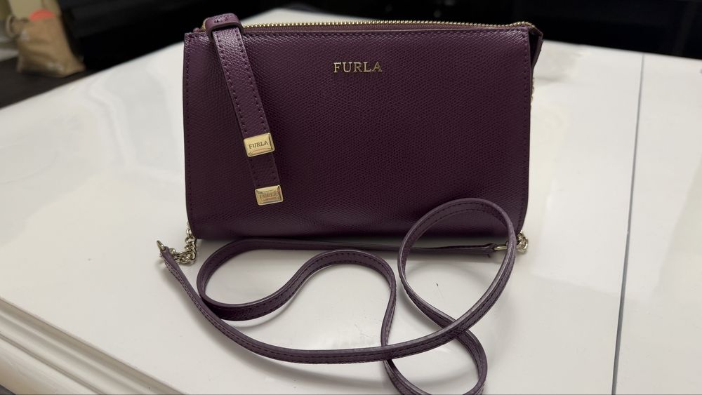 Чанта Furla Luna S цвят патладжан