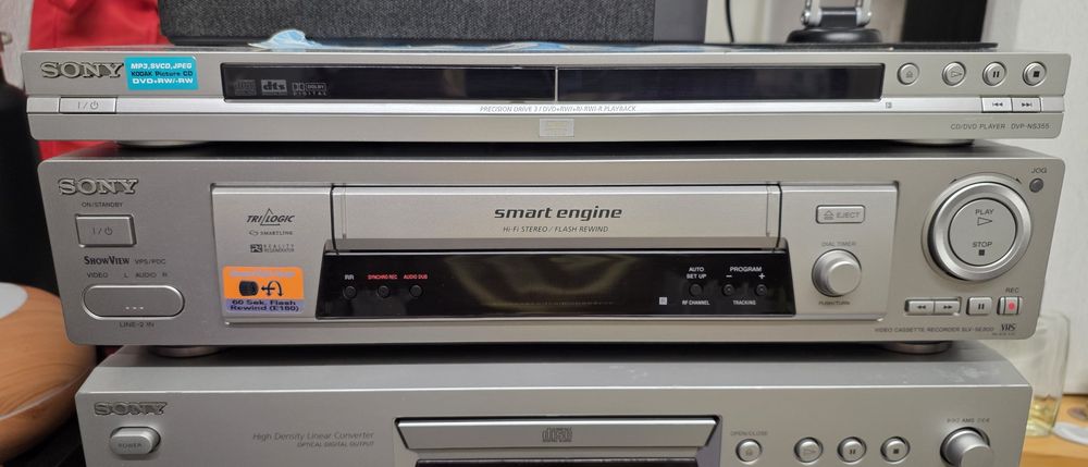 Sistem Sony cu telecomandă și boxe Eltax