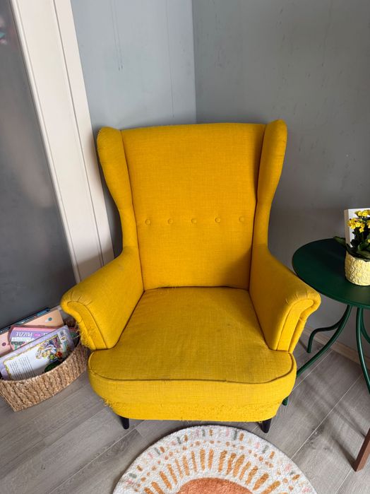 Жълто кресло и табуретка - ИКЕА