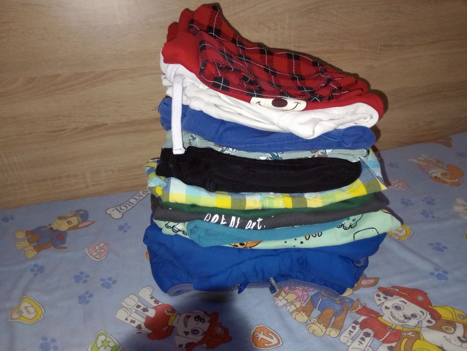 Лот есен-зима 92-98(19части)