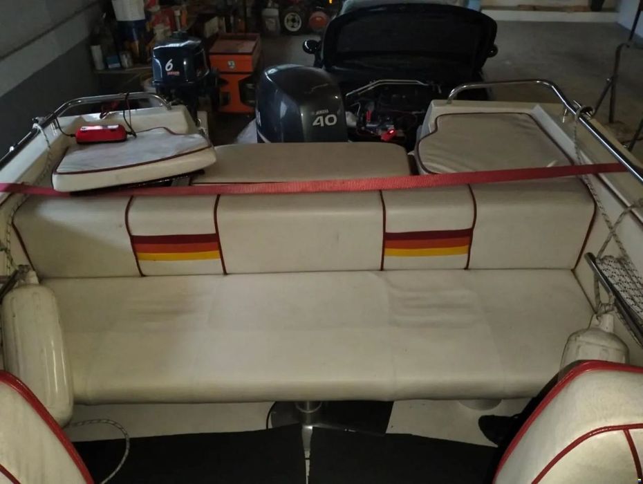 Barcă Hellas Hermes 19