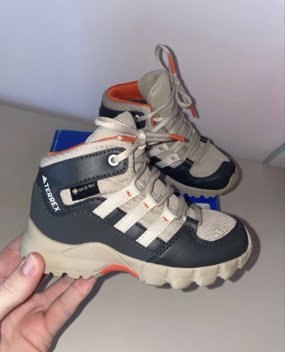 Adidas Terrex,  marimea 23,5 .
