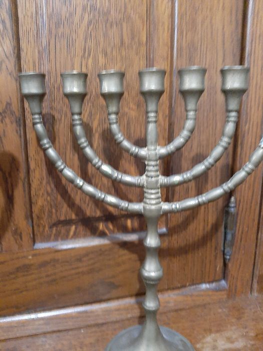 Vind doua sfeșnice cu 7 brațe tip menora