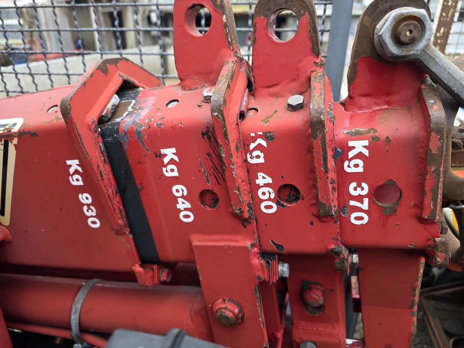 Nissan Atleon 35c15 2009 ! basculabil cu macara !!motor defect