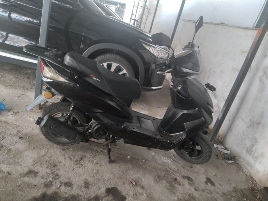 Скутер сотилади АНГЕЛ Х3