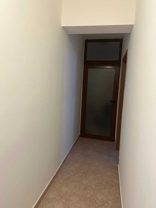 Дава се под наем Тристаен апартамент в Бургас, Център - 80 кв.м за 550 € - Снимка #17