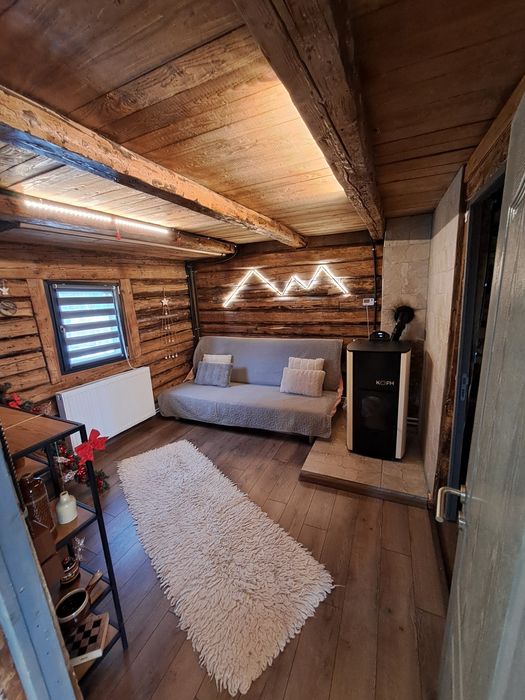 Cabana   în  Mtii Parâng . Zona Rusu