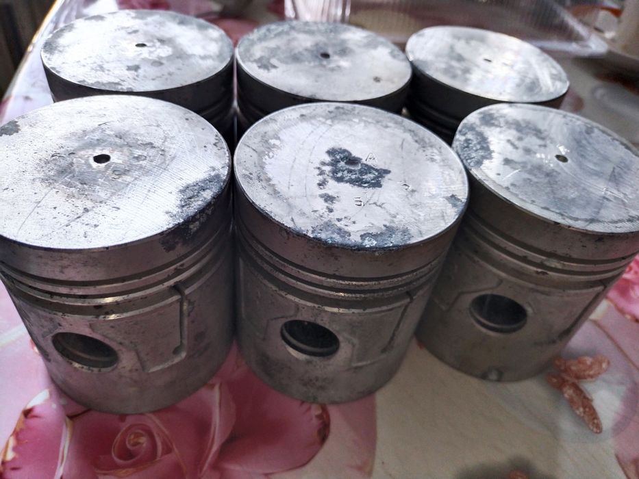 Поршень целиндра на Газ 52