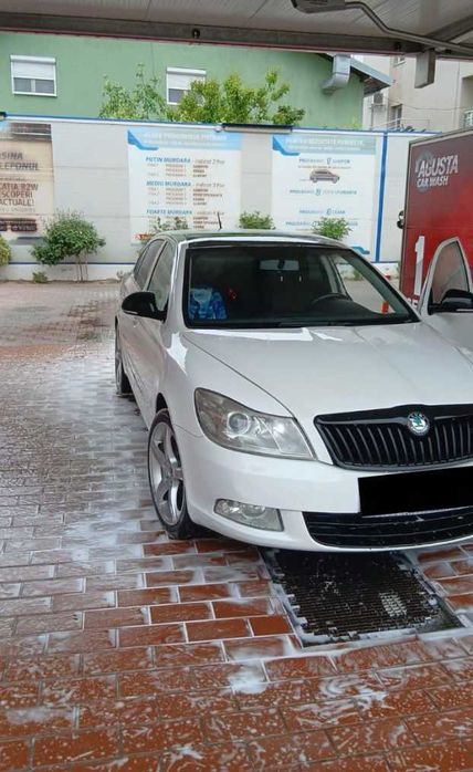 SKODA Octavia 2012 — imagine 5