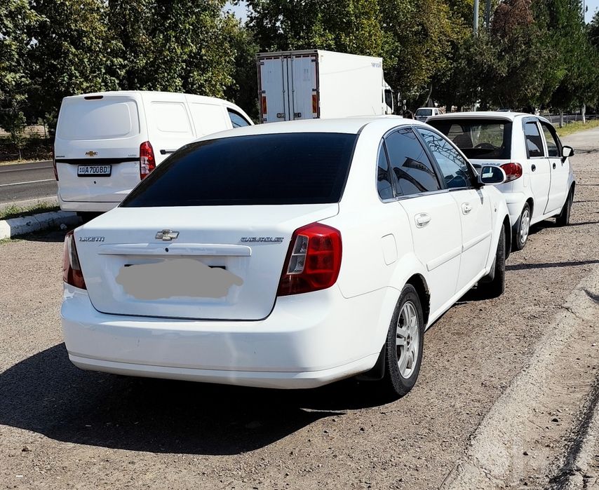 Lacetti 2 pozitsiya 1.8 ideal