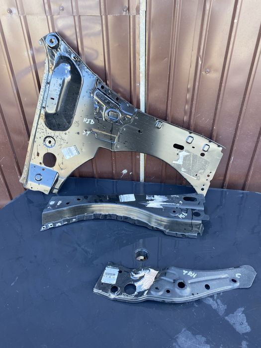 lonjeron ochelar stanga dacia duster 2 hjd dupa 2017