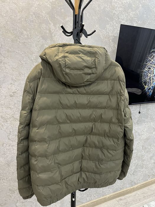 Продам куртку в отличном состояние