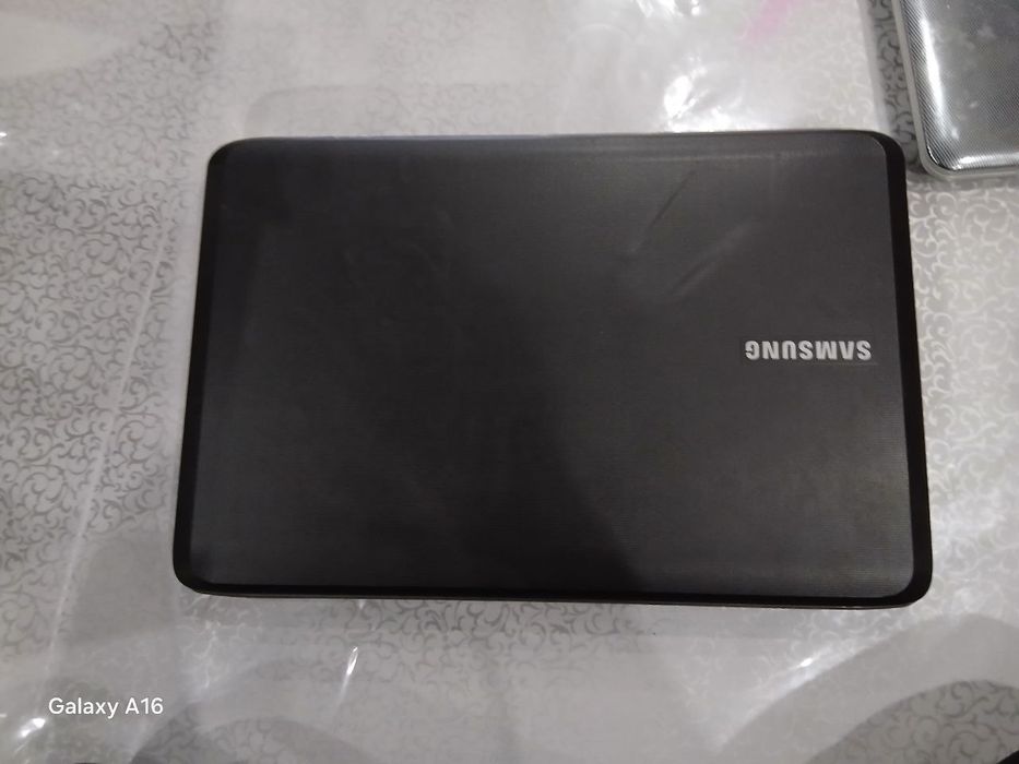 samsung notbok 500gb sotladi
