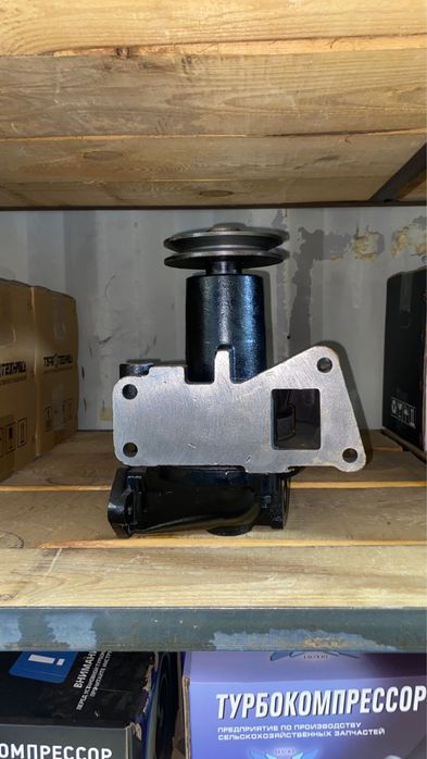 Водяной насос на Маз 7511