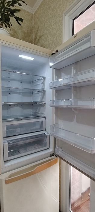 Продам холодильник Самсунг, в отличном состоянии.