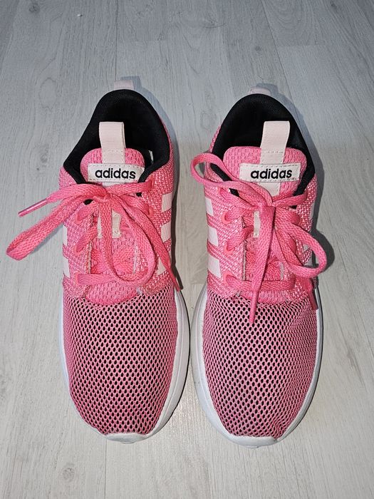 Adidasi roz marime 34
