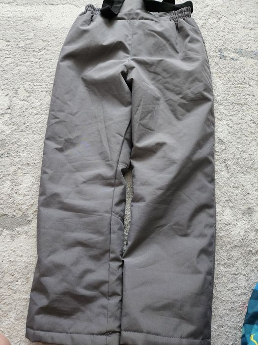 Продам весенний осенний комбинезон для девочки