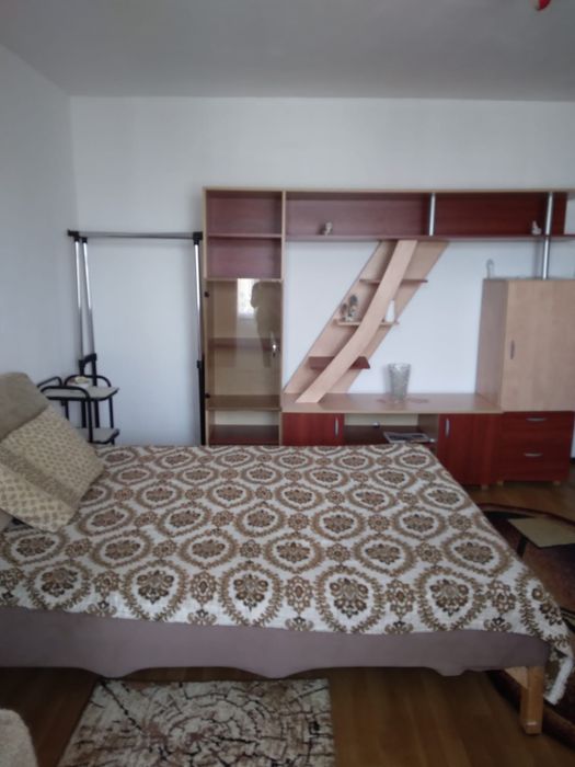 Inchiriez apartament cu o camera