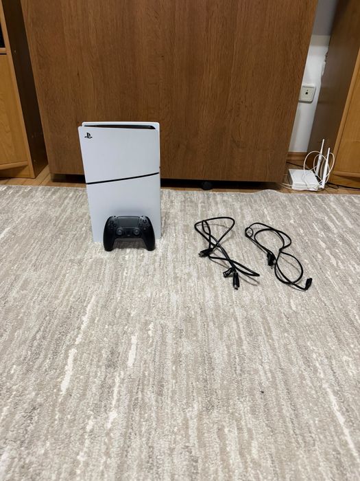 PS5 Slim+controller negru 1TB