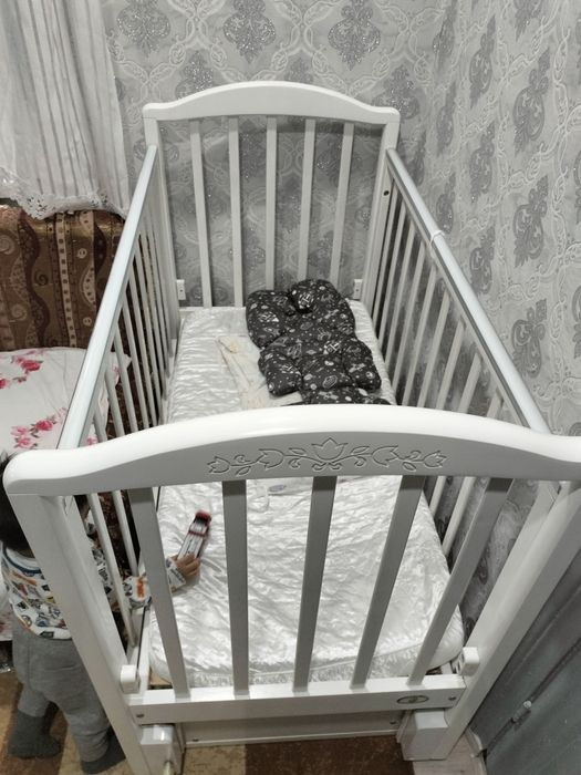 Продам  кровать  б/у