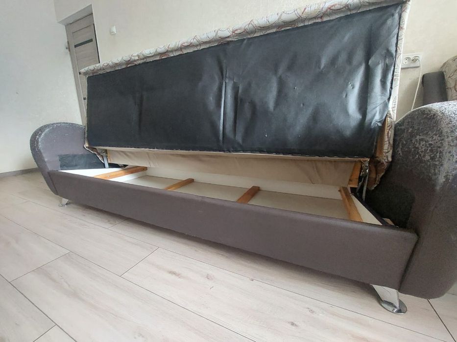 Диван и 2 кресла