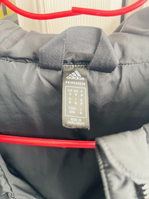 Яке Adidas номер S