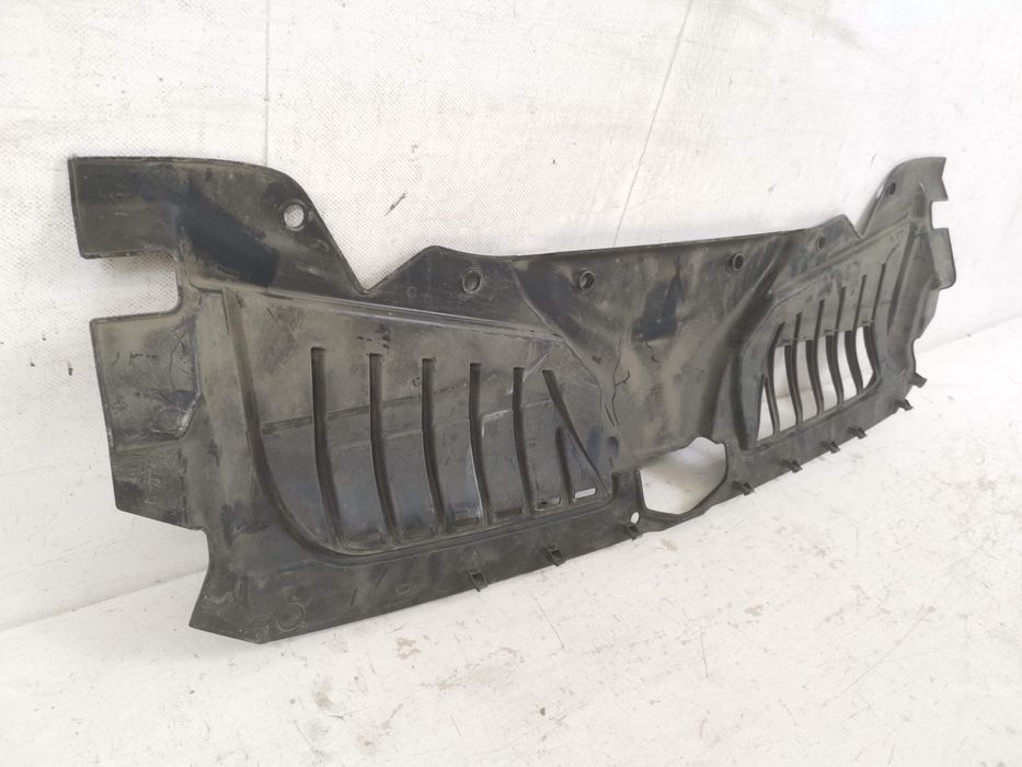 Ауди А8 D5 / Audi A8 D5 Оригинално покритие на носач в добро състояние