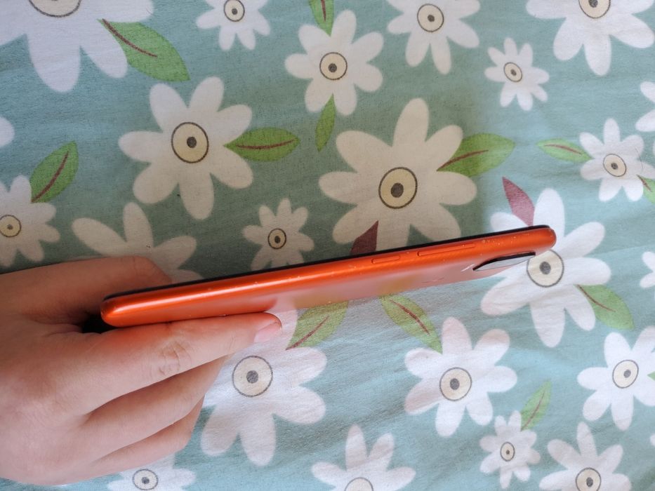 Redmi 9c продам в нормальном состоянии срочно