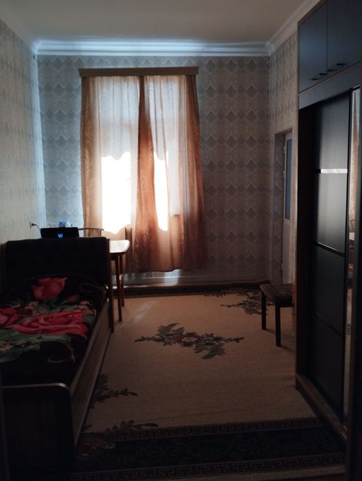 4 xonali uy sotiladi