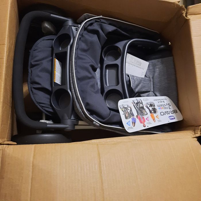 Продам коляску CHICCO Trio 2в1