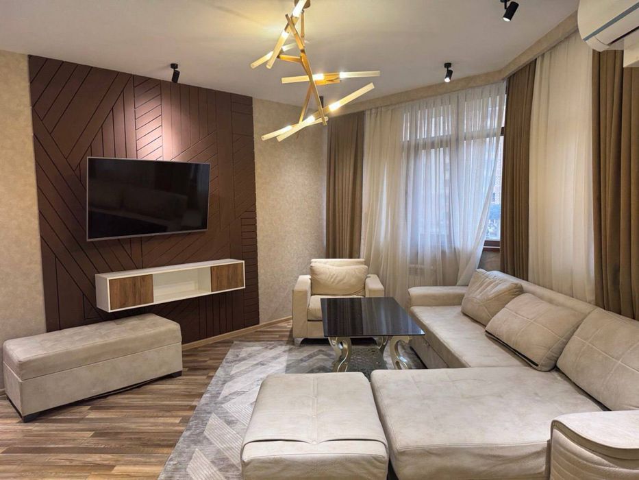 Аренда ЖК Parisien 3/2/8 90 м2