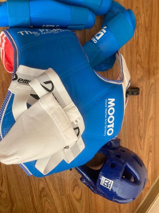 Срочно продам комплект