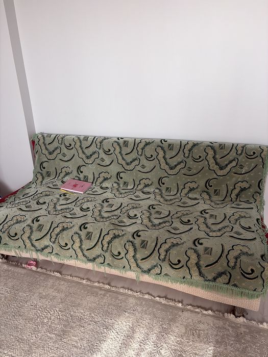 Продам диван б/у самовывоз