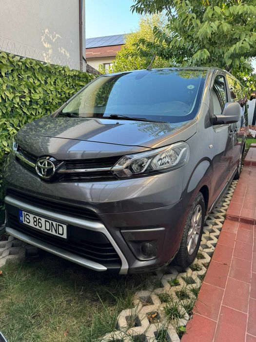 TOYOTA Proace