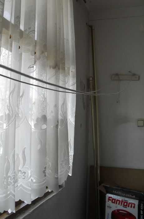 Продаётся 3-х комнатная кв-ра на 2-ом этаже, возле Паркентского базара