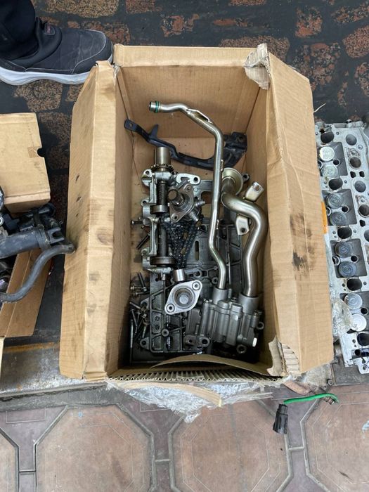 Rench rover sport 5 litir mator zapchaslari sotiladi