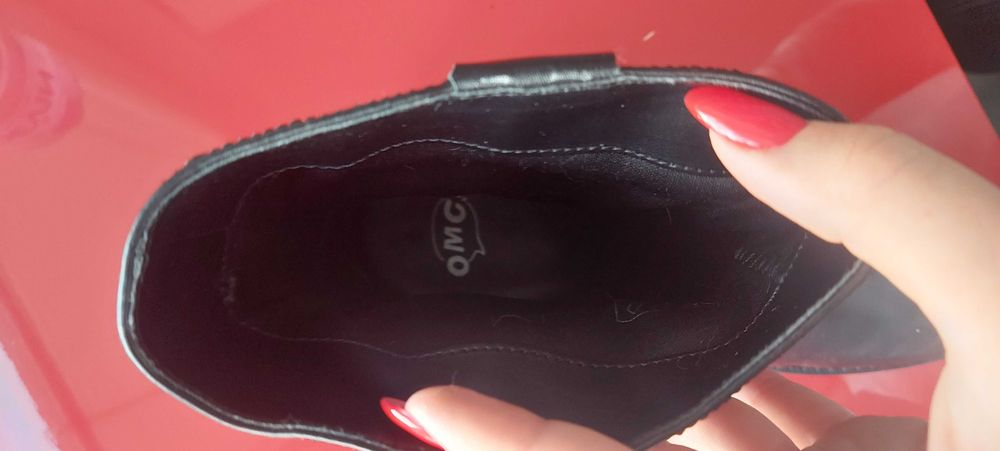 Женски черни боти