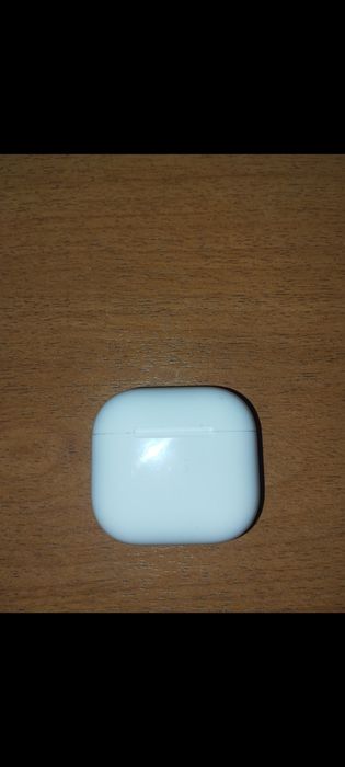 Airpods 4 оригинал новый.
