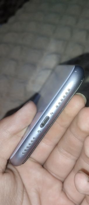 Продам iphone 11
