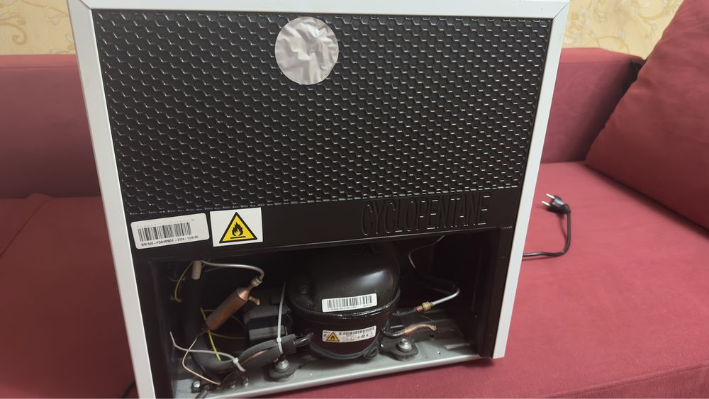 Холодильник бирюса