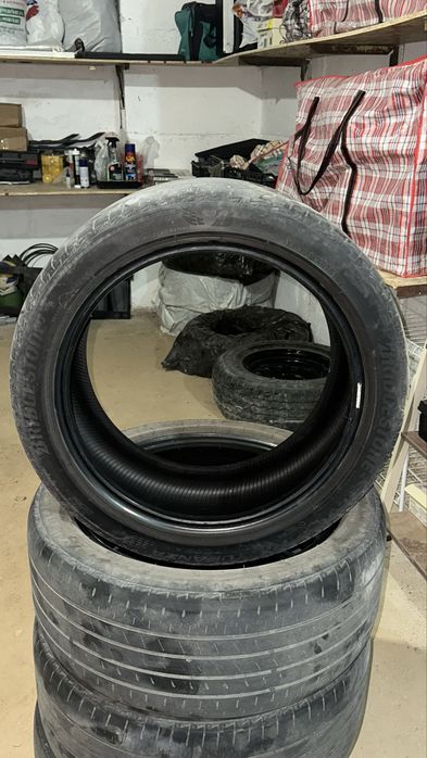 Шины/покрышки 235/45/18 bridgestone