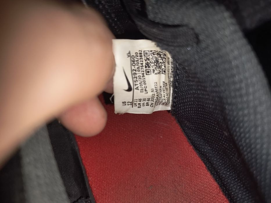 Vând ghete de fotbal