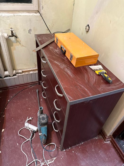 Продам шкафы и тумбу