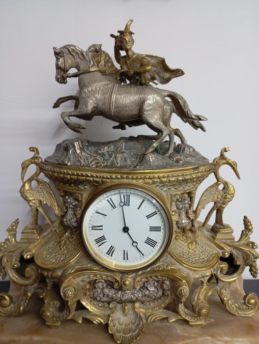 Schimb Ceas vechi pt șemineu anii 1850 bronz masiv, mecanism mecanic p